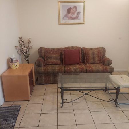 ניוארק Deluxe Room A 12 Minutes To Ewr מראה חיצוני תמונה